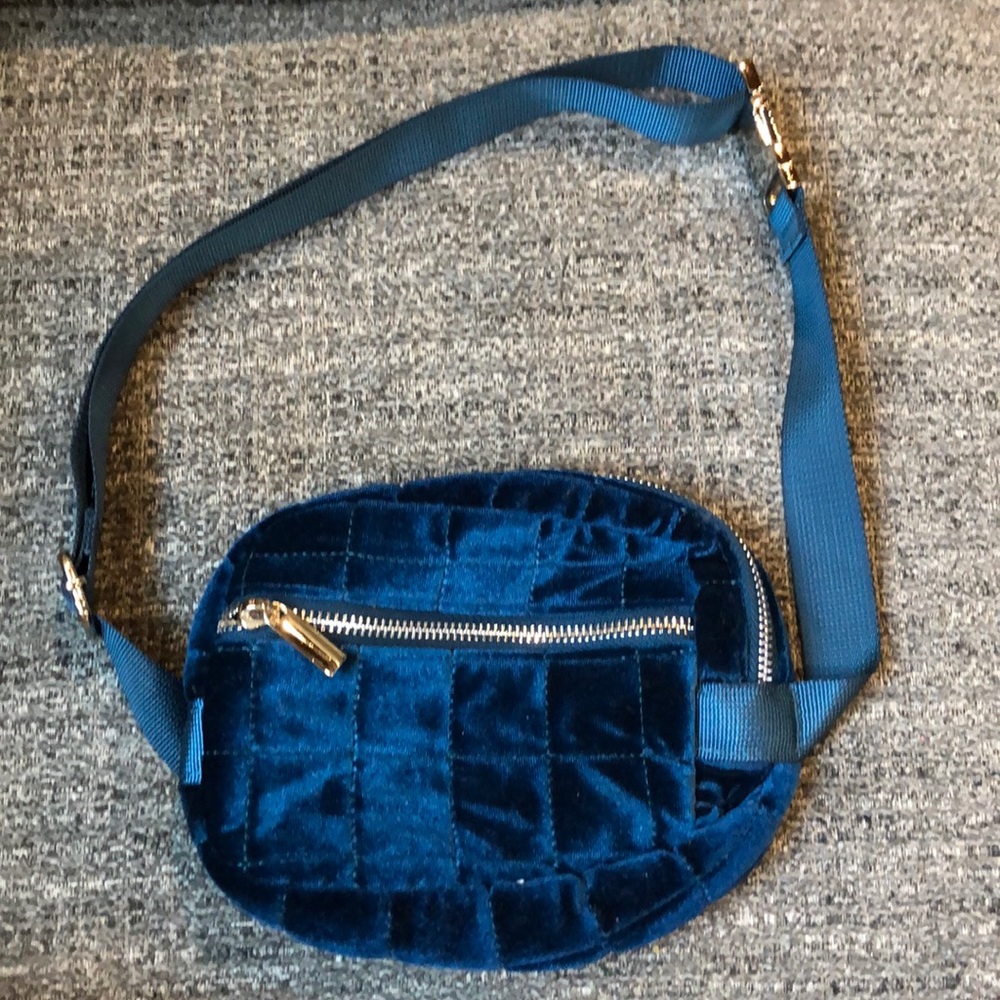 Blue Velvet Wild Fable Fanny Pack NWOT